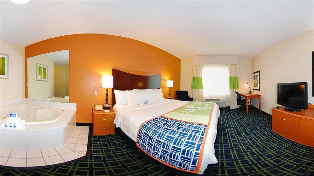 Fairfield Inn & Suites Джефферсон-Сіті Екстер'єр фото