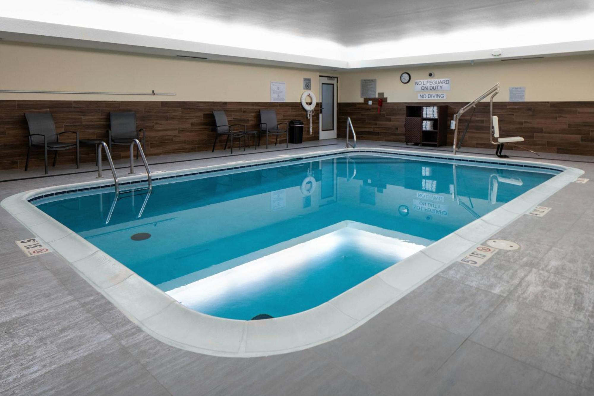 Fairfield Inn & Suites Джефферсон-Сіті Екстер'єр фото